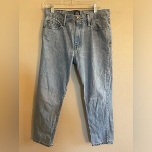 BDG Men’s Light Wash Dad‎ Fit Jeans size 30x30